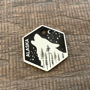The 'Wolf Howling' Pet Tag